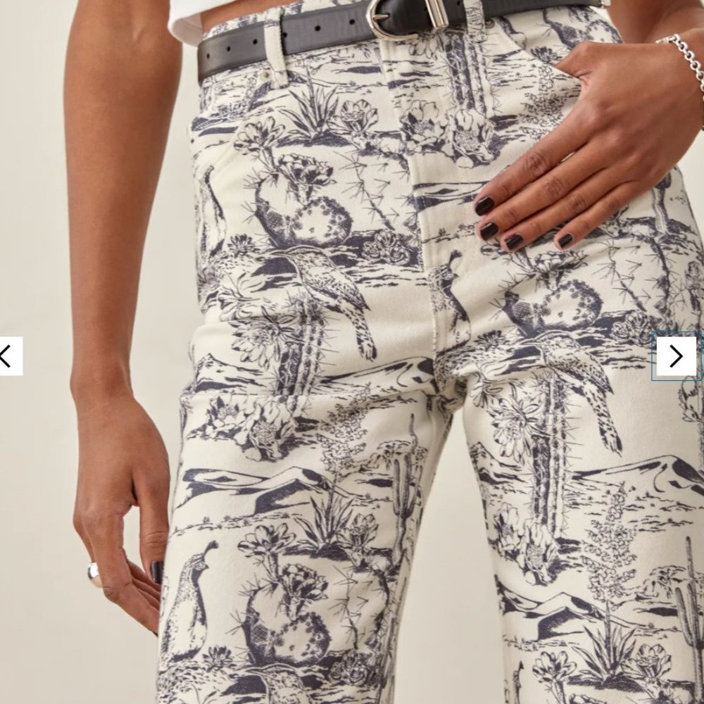 Reformation Oasis High Rise Straight Jeans (Size 26) [LAST DAY JUNE 20TH] - Picture 2 of 4